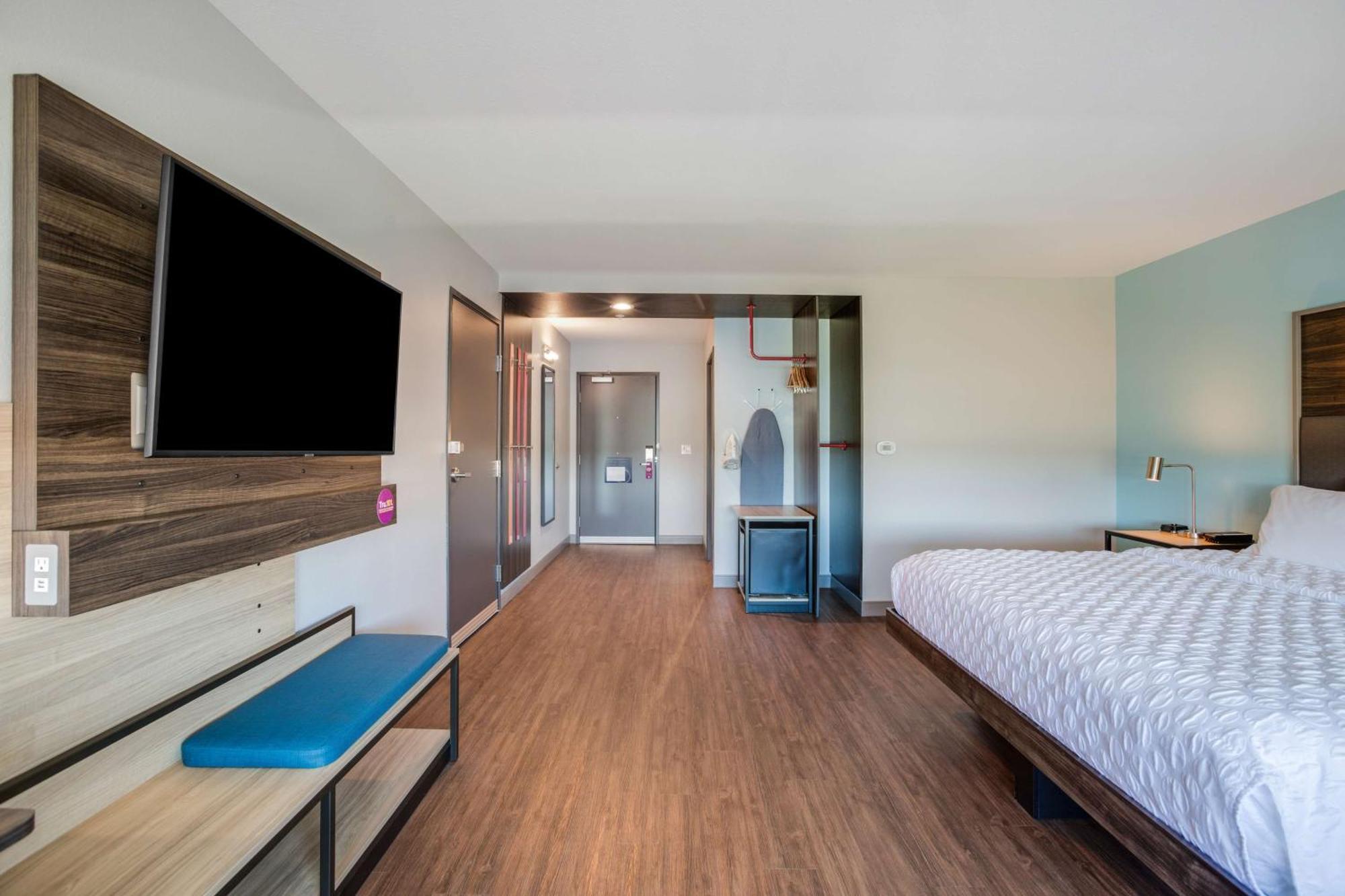 Tru By Hilton Saint Joseph Hotel Stevensville Bagian luar foto